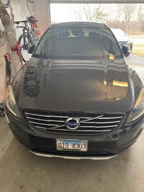 Gray 2016 Volvo XC60 T6 Drive-E