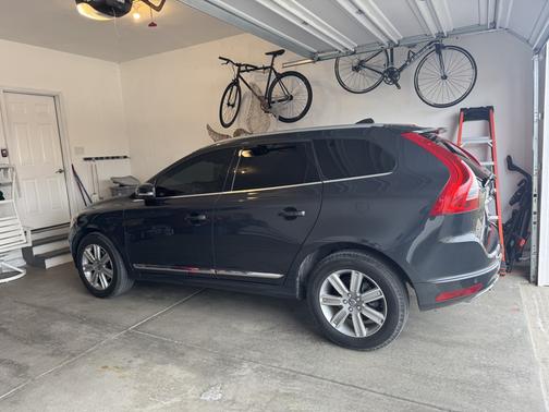Gray 2016 Volvo XC60 T6 Drive-E