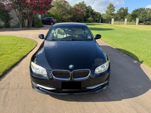 Black 2011 BMW 335 i
