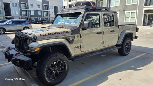 2022 Jeep Gladiator Sport S