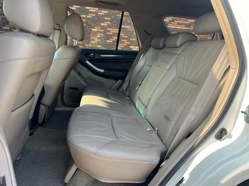 White 2007 Toyota 4Runner Limited V8