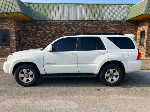 White 2007 Toyota 4Runner Limited V8