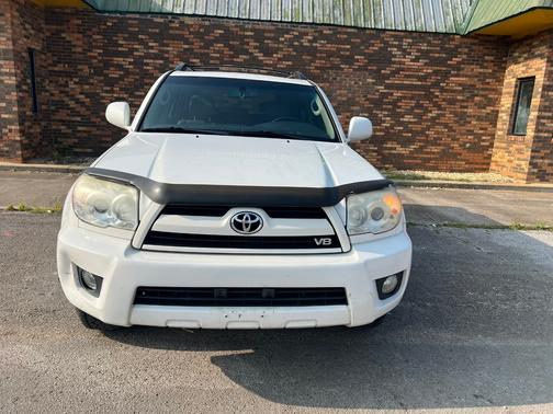 White 2007 Toyota 4Runner Limited V8
