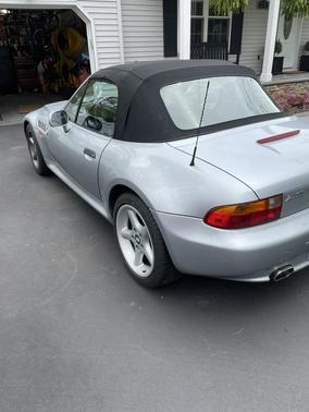 Silver 1998 BMW Z3 2.8 Roadster