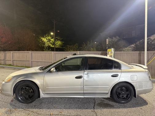 2003 Nissan Altima 3.5 SE