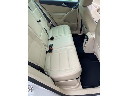 2016 Volkswagen Tiguan SE