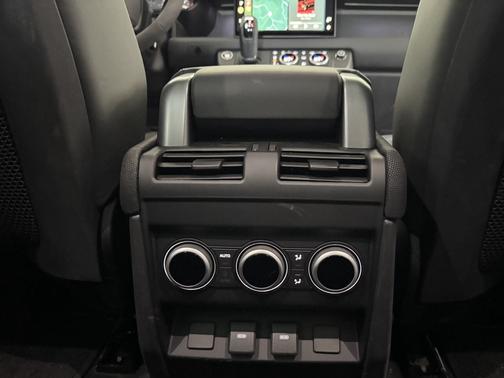 2023 Land Rover Defender Carpathian Edition