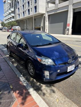 2011 Toyota Prius III
