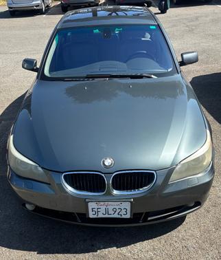 Gray 2004 BMW 530 i