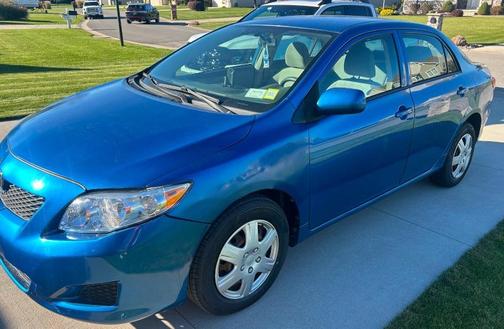 Blue 2009 Toyota Corolla LE