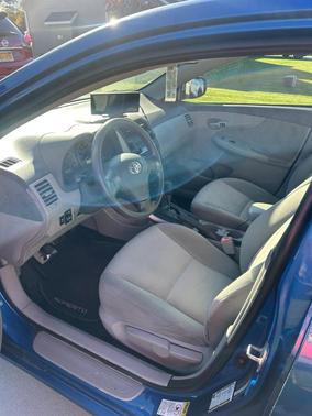 Blue 2009 Toyota Corolla LE
