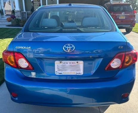 Blue 2009 Toyota Corolla LE