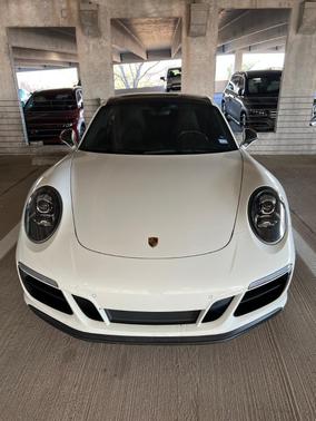 2019 Porsche 911 911 Carrera 4 GTS