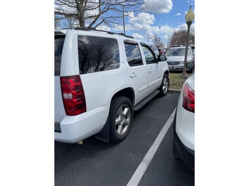 Photo 2 of 5 of 2007 Chevrolet Tahoe LTZ