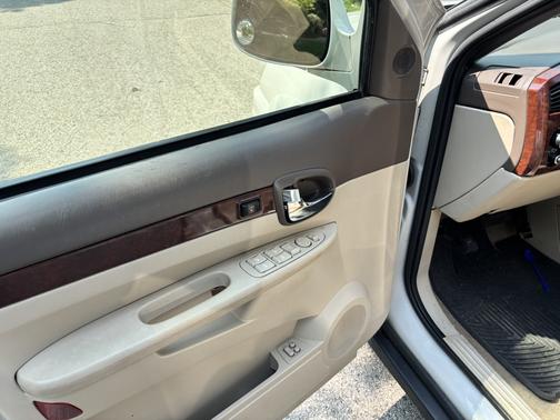 Beige 2007 Buick Rendezvous CXL