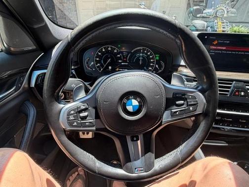 White 2019 BMW 530e iPerformance