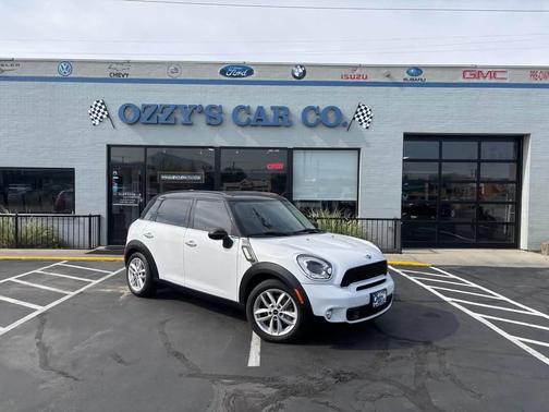 White 2013 MINI Countryman Cooper S