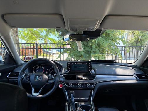 White 2018 Honda Accord LX