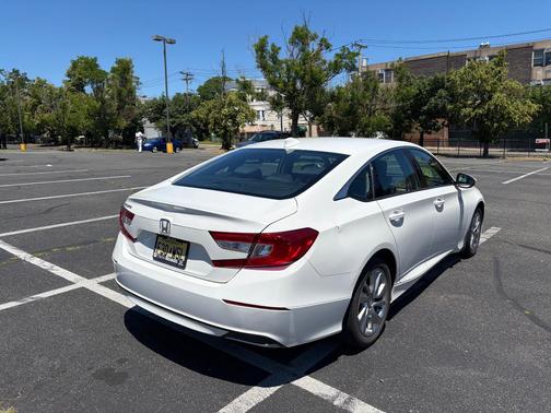 White 2018 Honda Accord LX