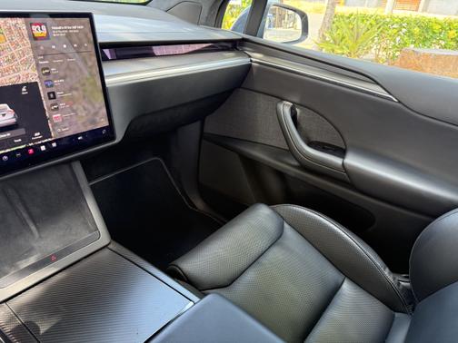 2023 Tesla Model X Plaid