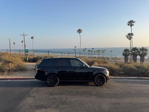 Black 2019 Land Rover Range Rover 3.0L V6 Supercharged HSE