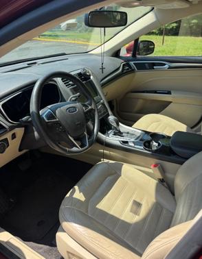 Red 2014 Ford Fusion SE