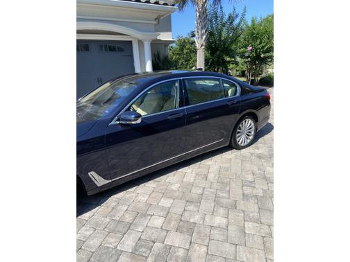 2017 BMW 740 i