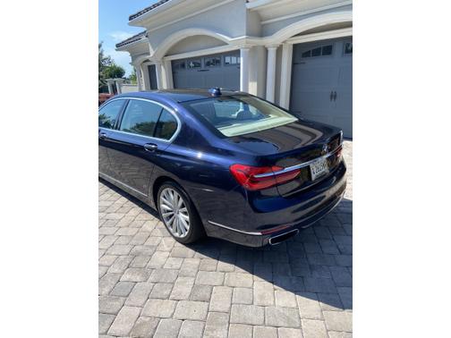 2017 BMW 740 i