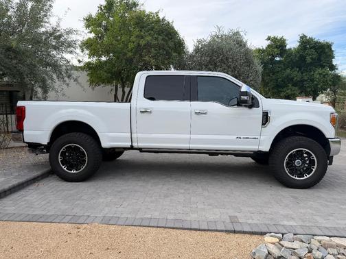 White 2017 Ford F-350 King Ranch