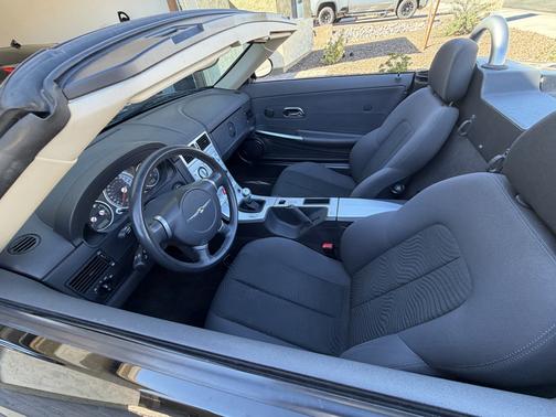 2006 Chrysler Crossfire Standard