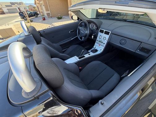 2006 Chrysler Crossfire Standard