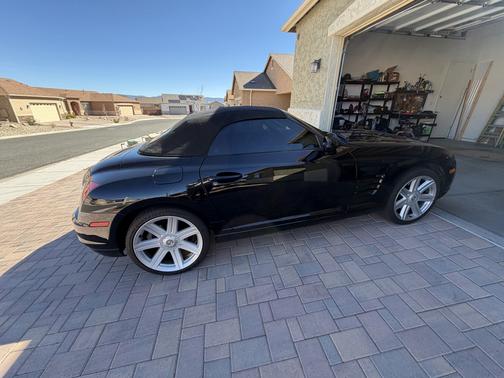 2006 Chrysler Crossfire Standard