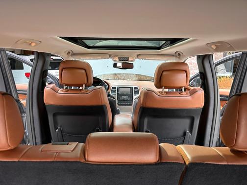 Gray 2013 Jeep Grand Cherokee Overland