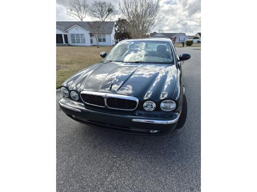 2004 Jaguar XJ8 Base