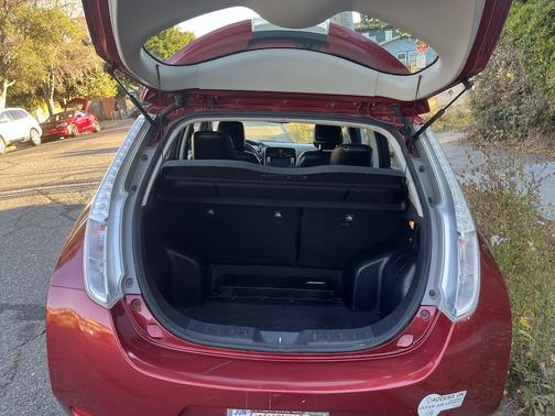 2015 Nissan Leaf SL
