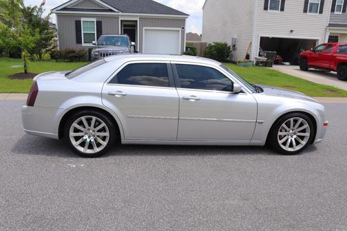 Silver 2006 Chrysler 300C SRT8