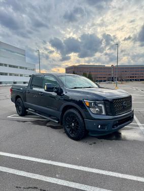 2018 Nissan Titan SV