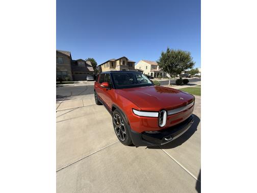 2023 Rivian R1S Launch Edition