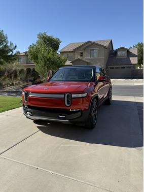 2023 Rivian R1S Launch Edition