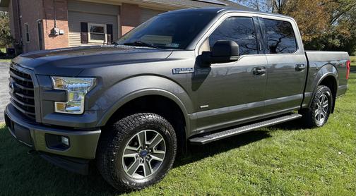 Gray 2017 Ford F-150 XLT