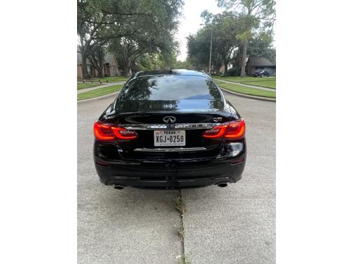 2015 INFINITI Q70 3.7