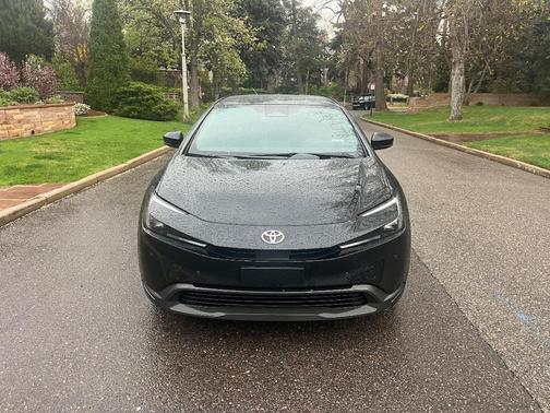 Black 2024 Toyota Prius LE