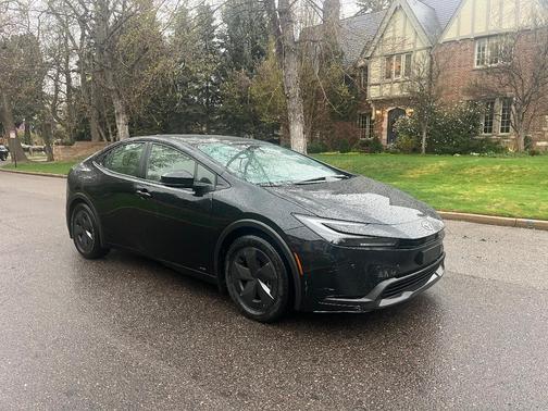Black 2024 Toyota Prius LE