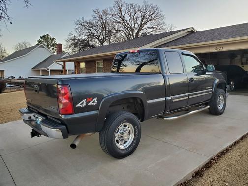 2003 Chevrolet Silverado 2500 LS H/D Extended Cab