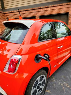 2015 FIAT 500e Battery Electric