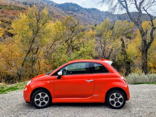 2015 FIAT 500e Battery Electric