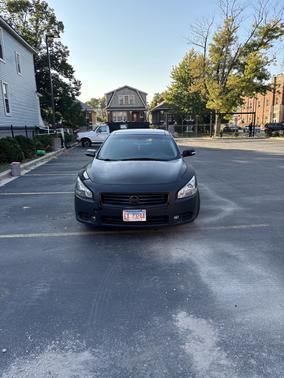 Black 2013 Nissan Maxima SV