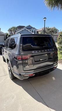 Gray 2022 Jeep Wagoneer Series III