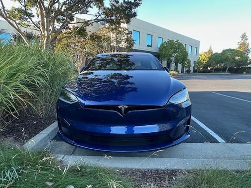 2023 Tesla Model X Base