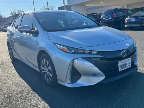 2021 Toyota Prius Prime XLE